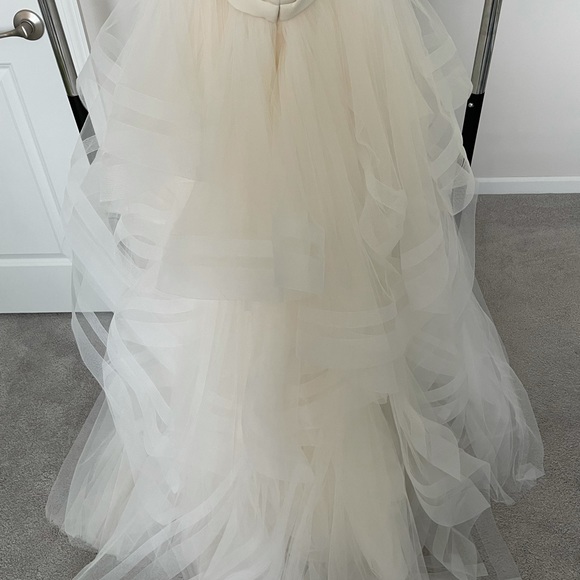 Reem Acra “I’m Romantic” bridal gown - Picture 3 of 6